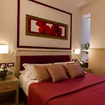 מלון Kora Park 4*